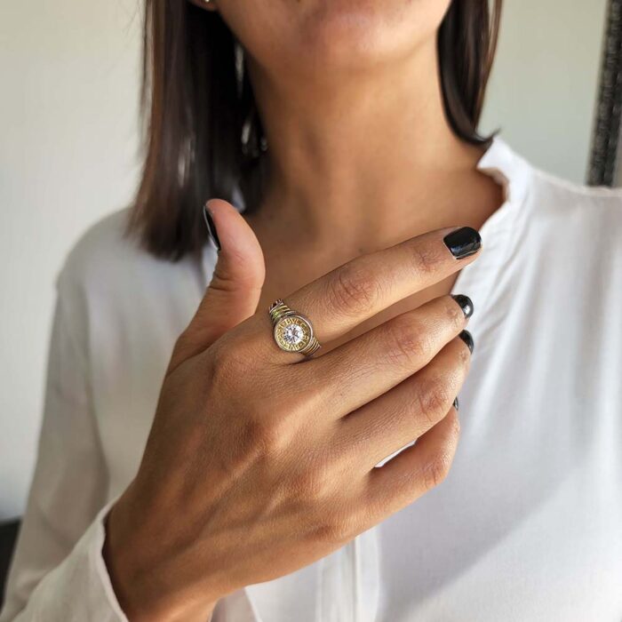 Anillo Bulgari con dublé transparente Nº18